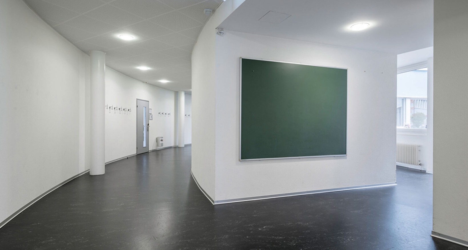 Am ehemaligen Standort der Hochschule Luzern vermieten wir in der Werftstatt ab Sommer 2026 verschiedene Büro- und Gewerbeflächen.