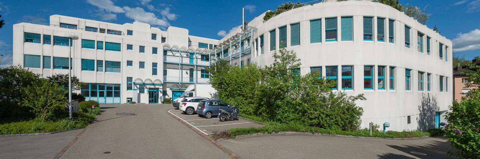 Lichtdurchflutete 212 m² Bürofläche an optimal erschlossener Lage  an der Allmendstrasse 8.